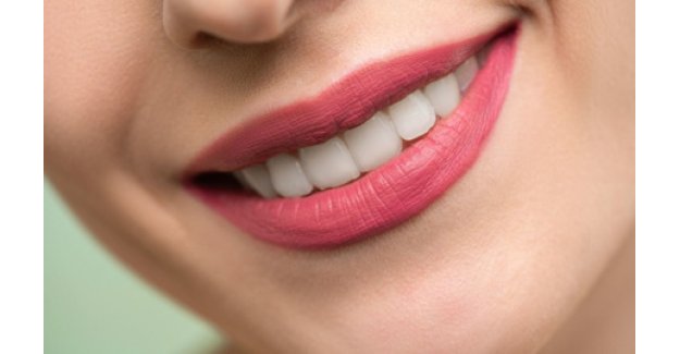 5 CONSIGLI PER PRENDERSI CURA DEL PROPRIO SORRISO